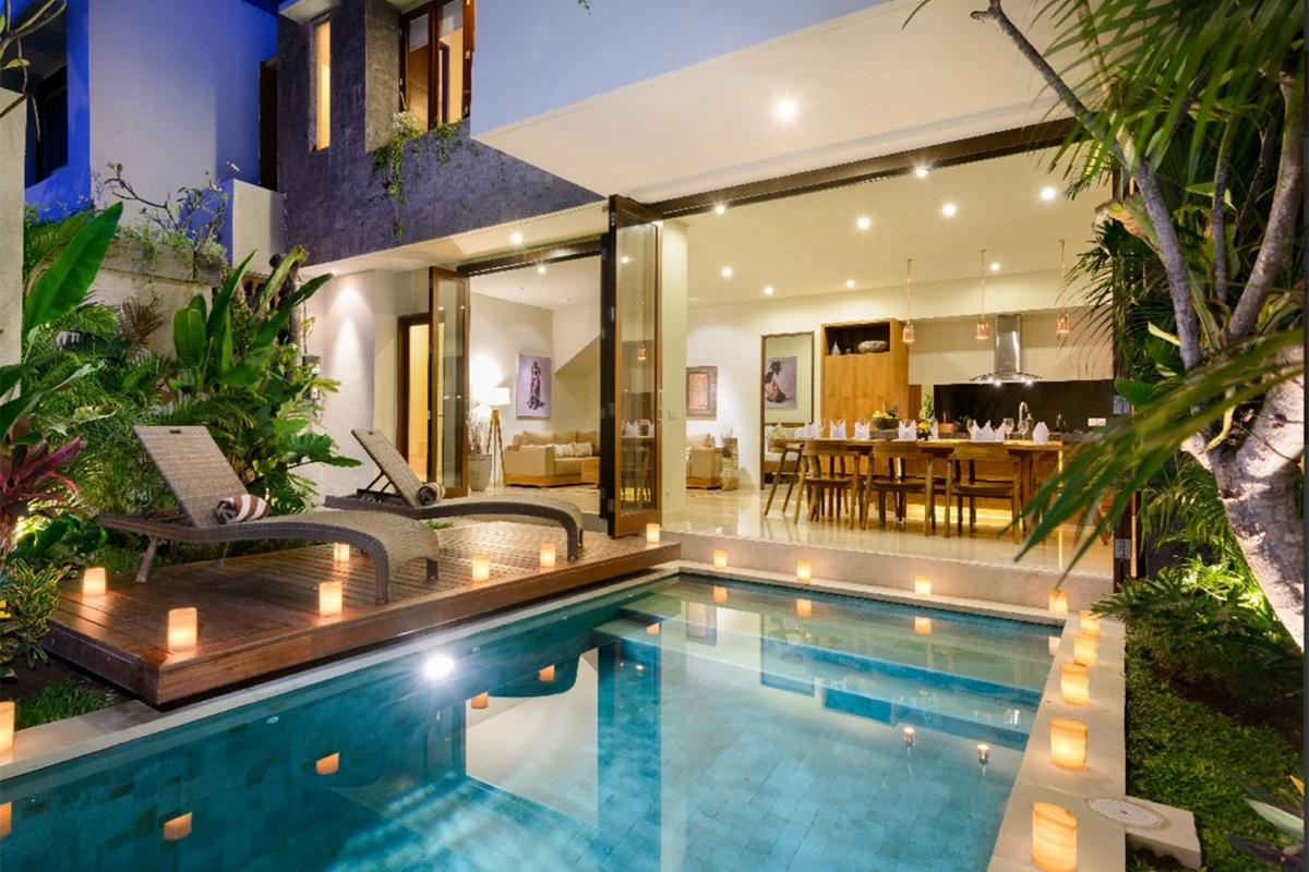 outside_pool3